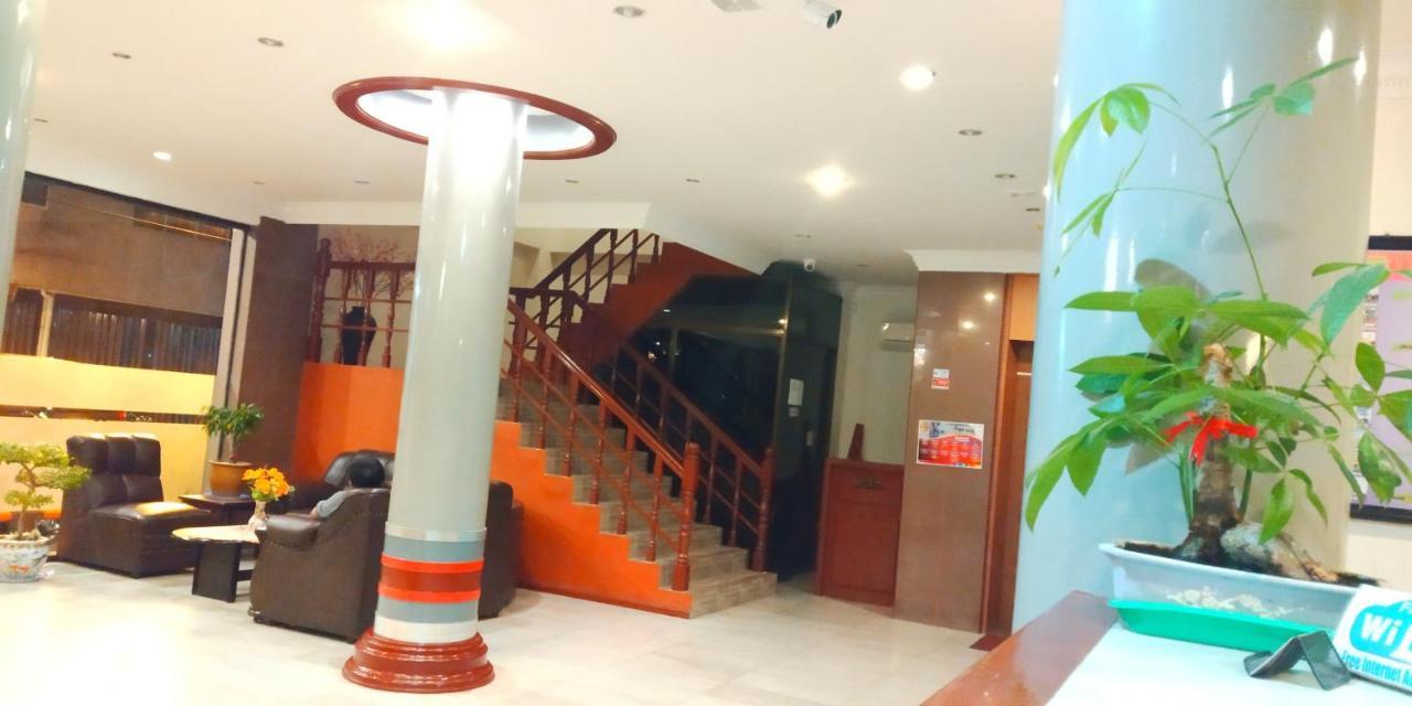 Paradise Hotel Tanjung Pinang Exterior foto